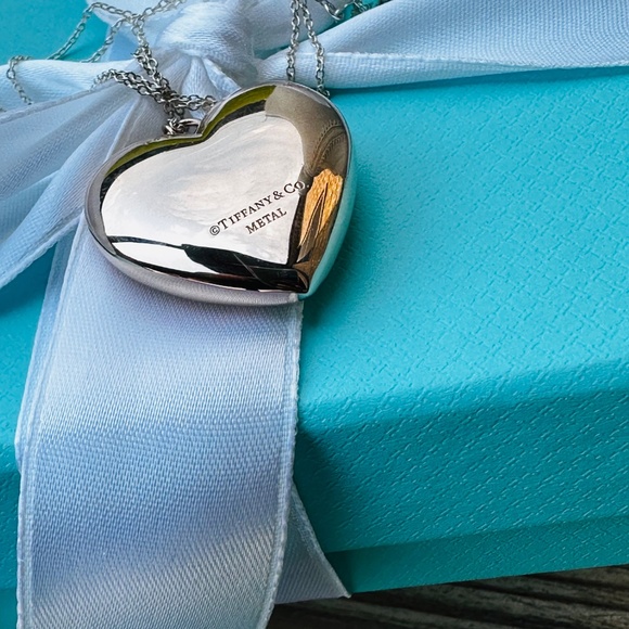 RARE Tiffany & Co Rubedo Puff Heart with Silver Chain Necklace, 18" - Picture 10 of 10